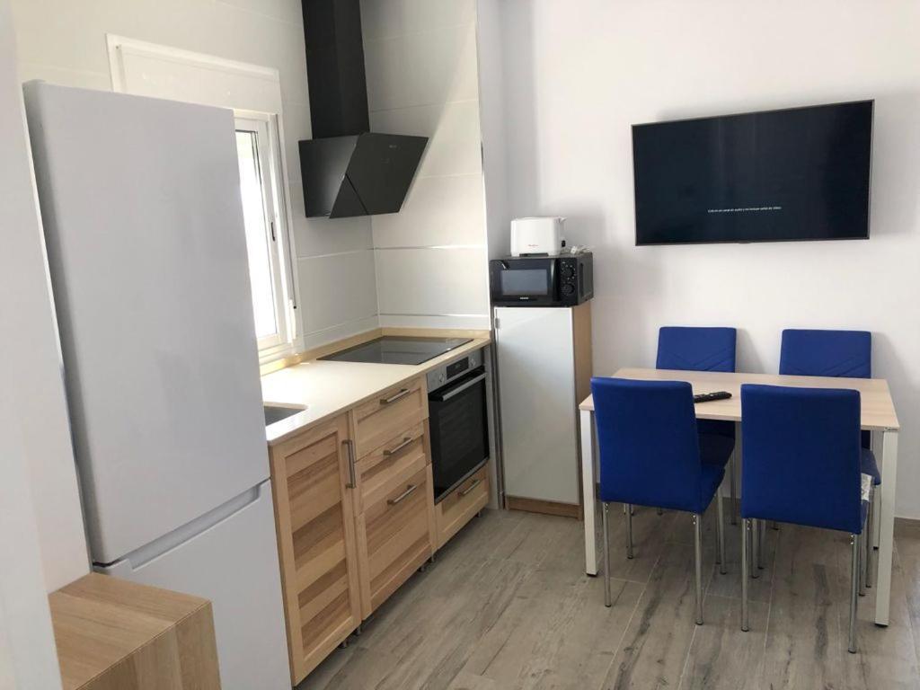 דירות קוניל דה לה פרונטרה Casas Juani Centro 1 מראה חיצוני תמונה