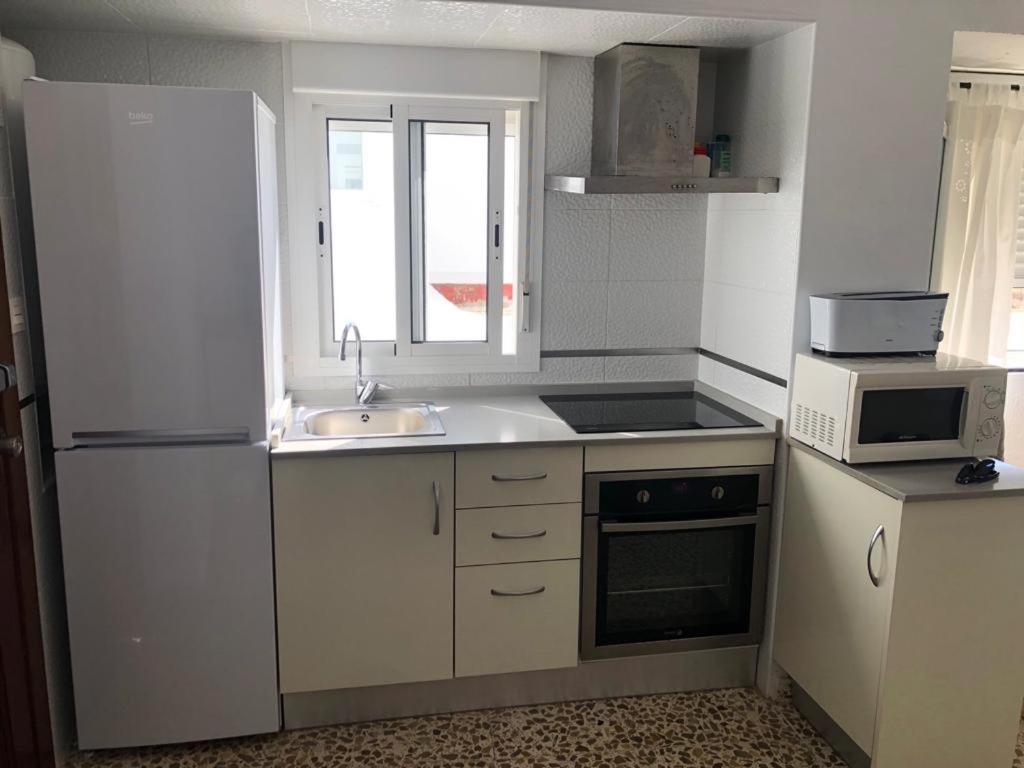 דירות קוניל דה לה פרונטרה Casas Juani Centro 1 מראה חיצוני תמונה